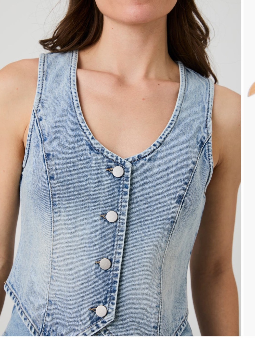 NWT  French connection size XS Light Wash Denim Vest